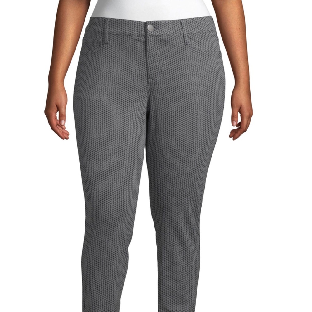 Mid-Rise Skinny Pull-On Pants
